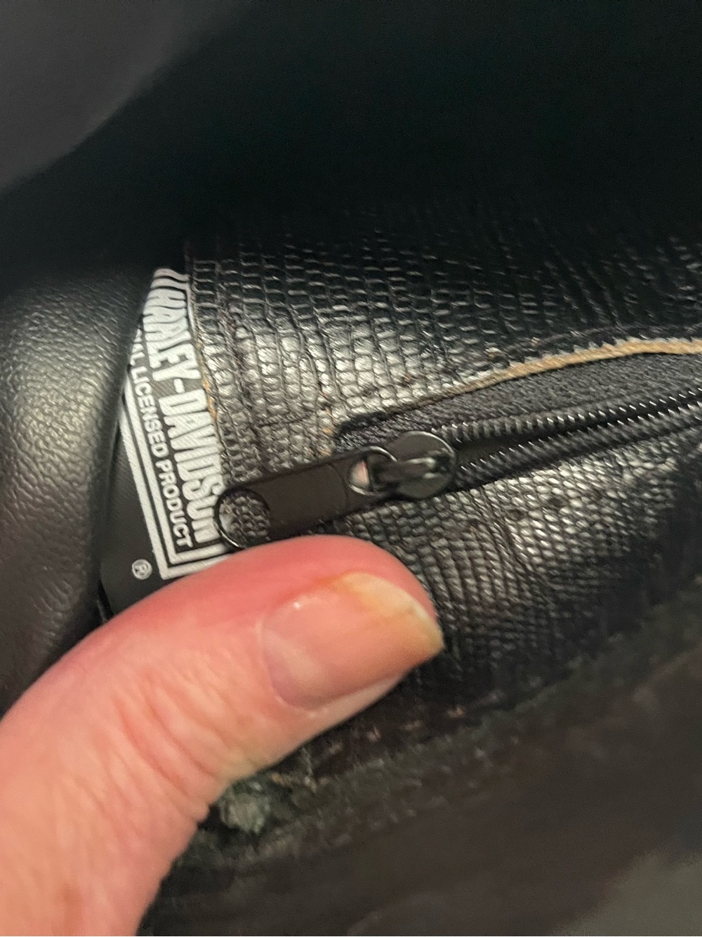Harley-Davidson Black Leather Fringe Crossbody Pouch - Picture 7 of 10